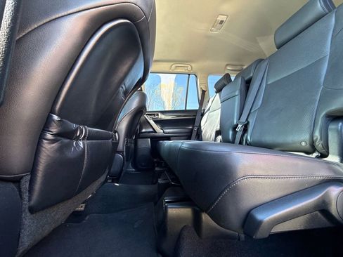 Used 2016 Lexus GX 460 w/ Navigation Package AWD/4WD image 20
