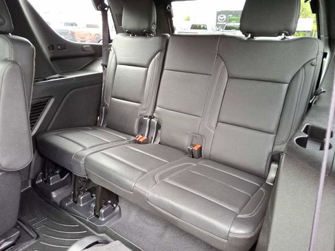 Used 2022 Chevrolet Tahoe Z71 w/ Luxury Package image 11