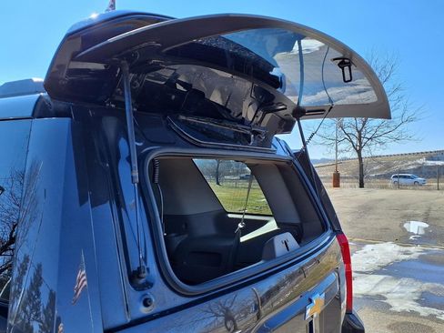 Used 2016 Chevrolet Tahoe LTZ image 9