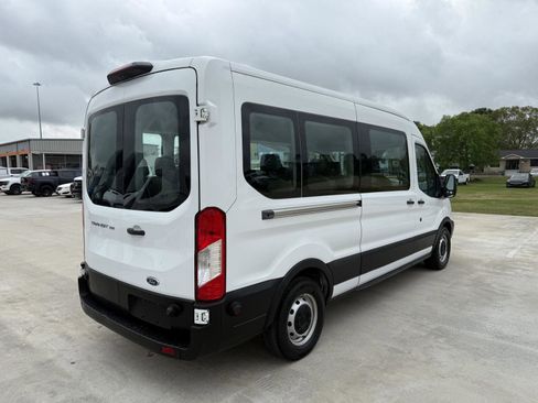 Used 2019 Ford Transit 350 XL image 4