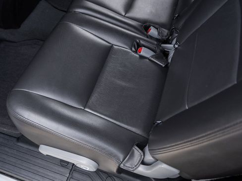 Used 2020 Toyota Sequoia SR5 image 33