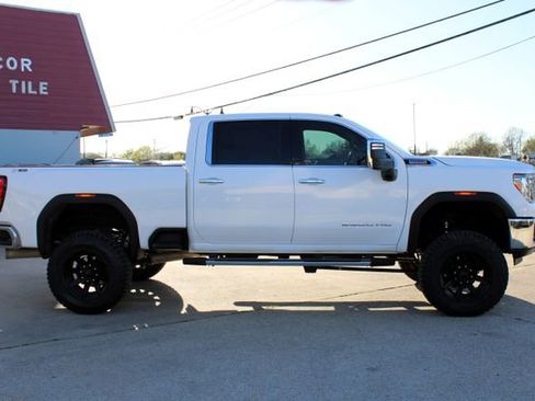 Used 2023 GMC Sierra 2500 SLT w/ SLT Convenience Package AWD/4WD image 2