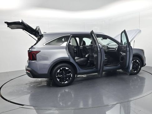 Used 2024 Kia Sorento S FWD image 61