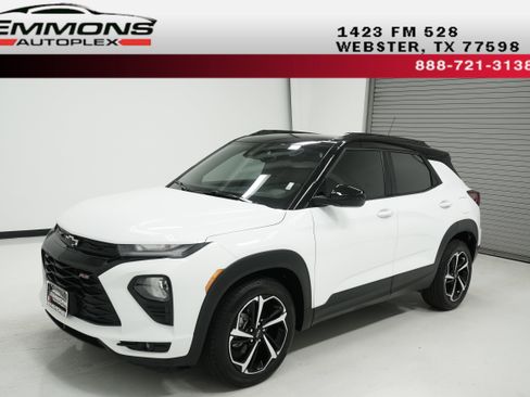 Used 2021 Chevrolet TrailBlazer RS w/ Convenience Package image 1