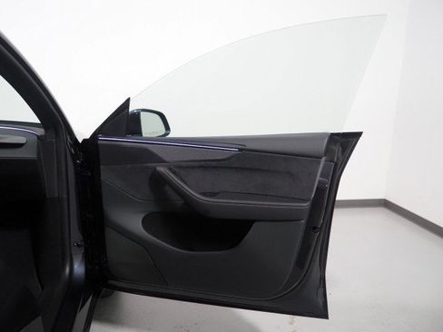 Used 2026 Tesla Model Y Long Range RWD image 69