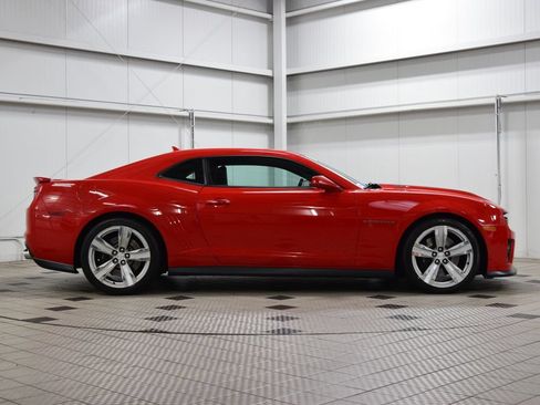 Used 2012 Chevrolet Camaro ZL1 RWD image 9