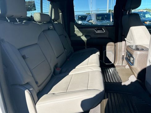 Certified 2022 Chevrolet Silverado 1500 LTZ w/ LTZ Convenience Package II image 29