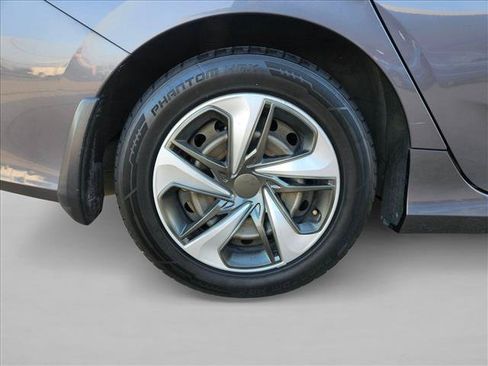 Used 2019 Honda Civic LX image 17