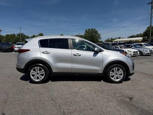 Used 2019 Kia Sportage LX w/ Option Group 017 FWD image 6