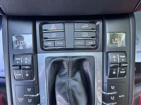 Used 2018 Porsche Macan Sport Edition image 31