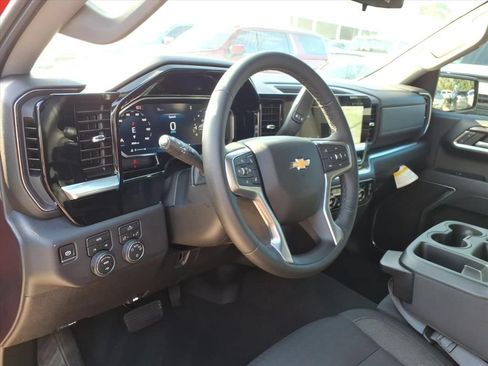 Used 2026 Chevrolet Silverado 1500 LT AWD/4WD image 18