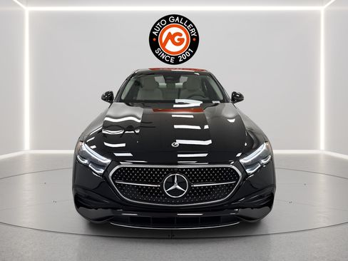 Used 2024 Mercedes-Benz E 350 4MATIC Sedan image 8
