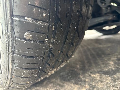 Used 2018 Toyota C-HR XLE image 16