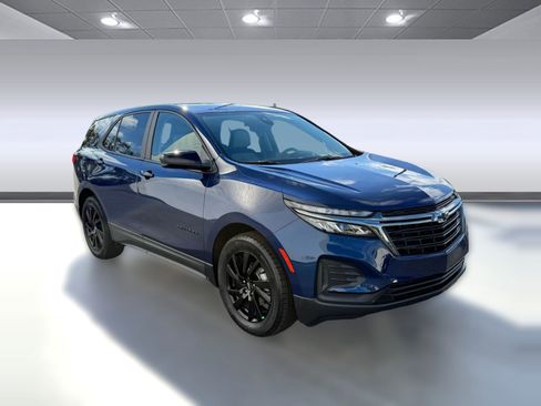 Used 2023 Chevrolet Equinox LS w/ LS Convenience Package image 6
