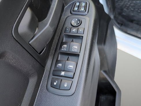 Used 2023 RAM 3500 Tradesman w/ Chrome Appearance Group image 12