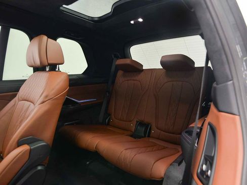 New 2026 BMW X7 M60i image 10