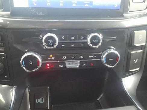 Certified 2022 Ford F150 XLT w/ Equipment Group 302A High image 22