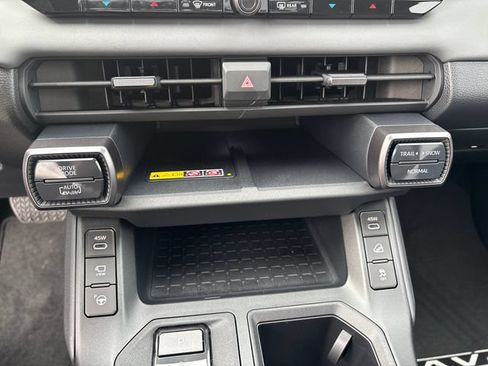 New 2026 Toyota RAV4 XSE AWD/4WD image 23
