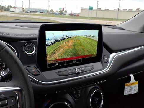 New 2025 Chevrolet Blazer LT w/ Convenience Package image 25