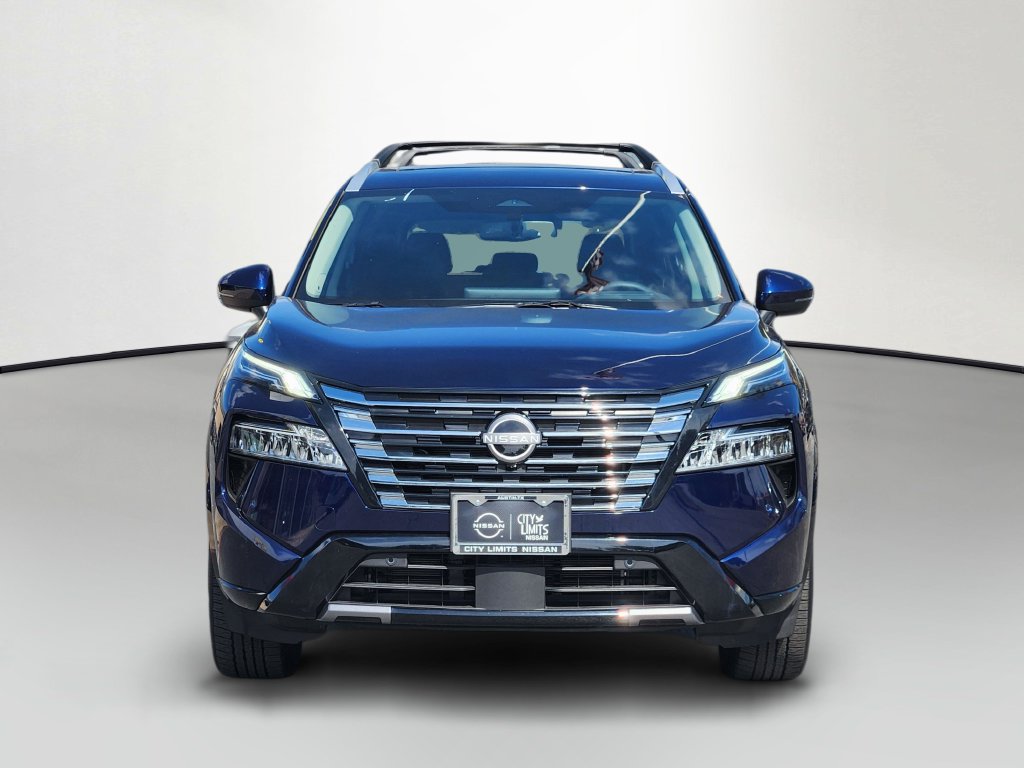 Used 2026 Nissan Rogue Platinum w/ Platinum Premium Package AWD/4WD image 2