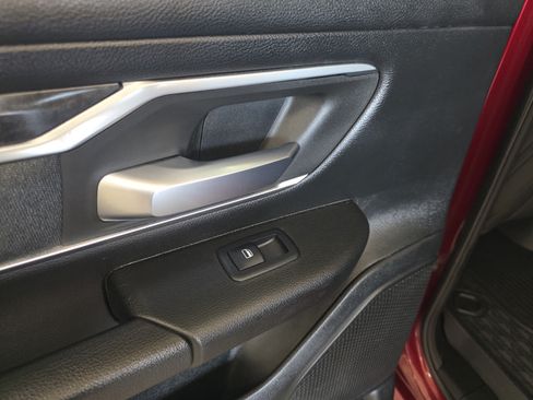 Used 2019 RAM 1500 Big Horn AWD/4WD image 23