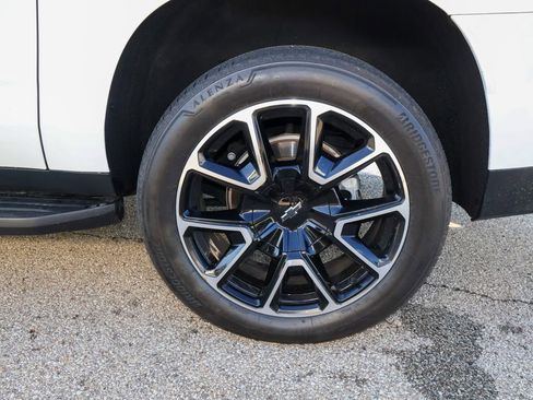 Used 2021 Chevrolet Suburban RST w/ Luxury Package AWD/4WD image 41