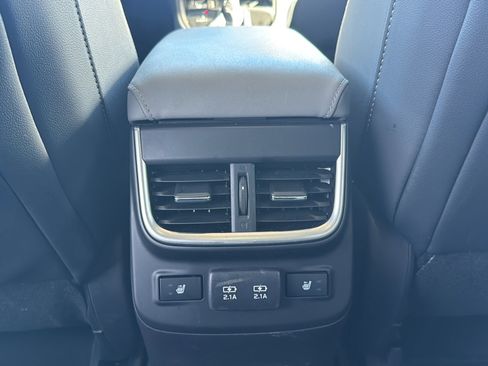 Used 2021 Subaru Outback Limited image 22