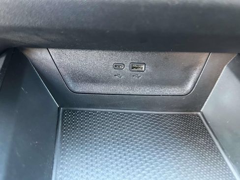 Used 2026 Chevrolet Equinox LT FWD image 22