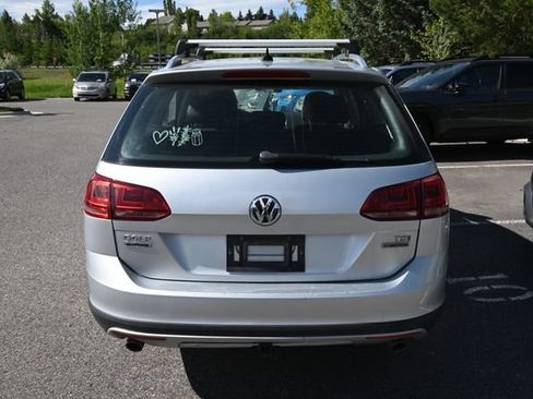 Used 2017 Volkswagen Golf Alltrack S AWD/4WD image 4
