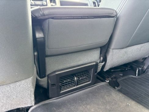Used 2017 RAM 1500 Express AWD/4WD image 13
