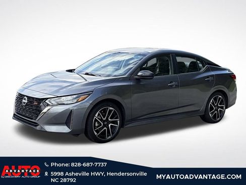 Used 2025 Nissan Sentra SR FWD image 5