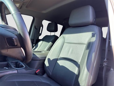 Used 2022 GMC Sierra 2500 SLT w/ SLT Premium Package image 5