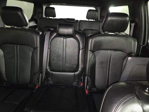 Certified 2024 Jeep Wagoneer Series II w/ Convenience Group I image 24