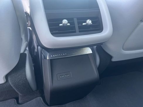 New 2024 Cadillac Lyriq Luxury image 36