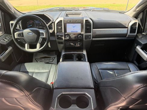 Used 2020 Ford F250 Lariat w/ Lariat Value Package AWD/4WD image 6