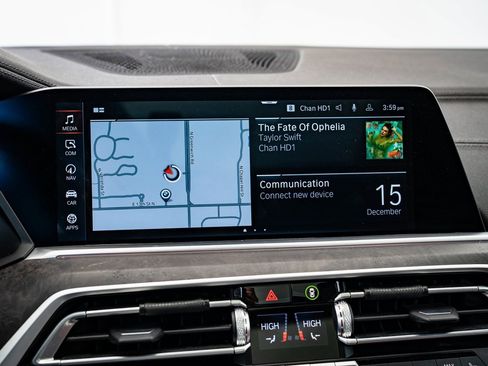 Used 2023 BMW X5 xDrive40i w/ M Sport Package image 31