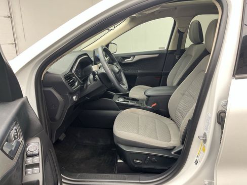 Used 2020 Ford Escape SE AWD/4WD image 3