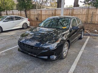 Used 2023 Hyundai Elantra SE video 1