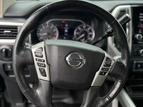 Used 2021 Nissan Titan SV w/ SV Convenience Package AWD/4WD image 10