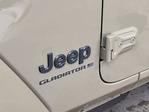 New 2026 Jeep Gladiator Sport image 15