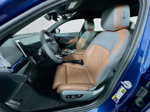 New 2026 BMW i5 M60 w/ Premium Package AWD/4WD image 16