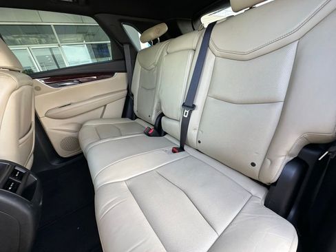 Used 2017 Cadillac XT5 Premium Luxury w/ Driver Assist Package FWD image 20