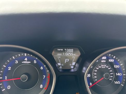 Used 2013 Hyundai Elantra GLS w/ Preferred Pkg FWD image 28