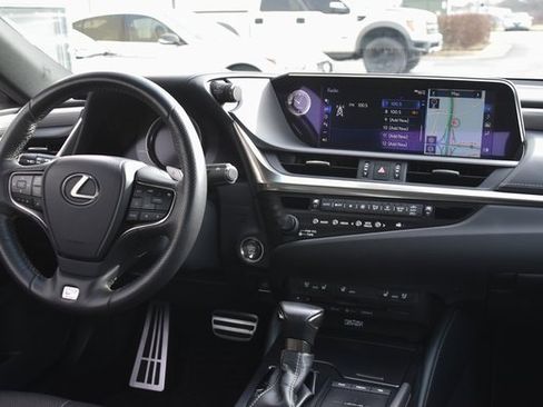 Used 2019 Lexus ES 350 F Sport w/ Accessory Package image 2