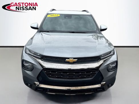 Used 2023 Chevrolet TrailBlazer ACTIV w/ Sun and Liftgate Package image 2