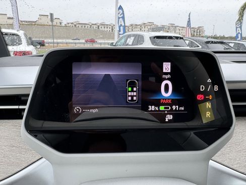 Used 2025 Volkswagen ID. Buzz 1st Edition image 23