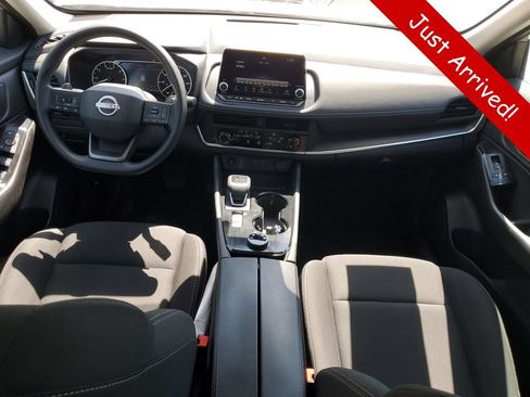 Used 2025 Nissan Rogue S AWD/4WD image 12