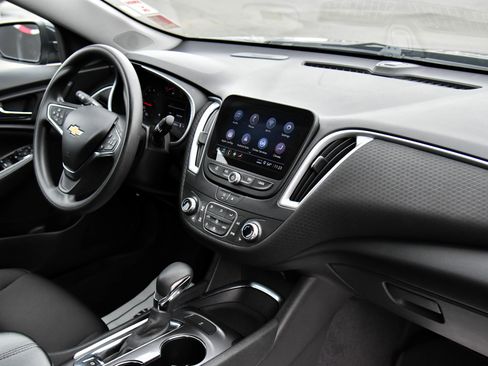 Used 2023 Chevrolet Malibu LT image 39