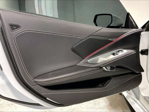 Used 2025 Chevrolet Corvette Stingray Coupe w/ 1LT RWD image 22