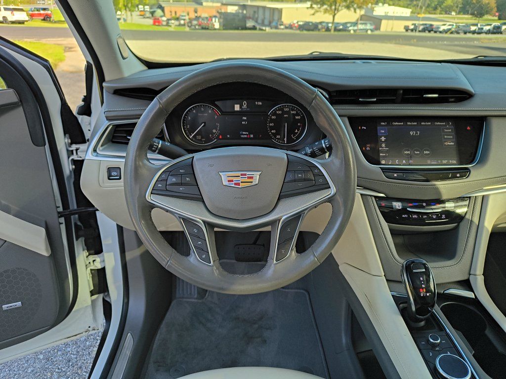 Used 2023 Cadillac XT5 Premium Luxury AWD/4WD image 13